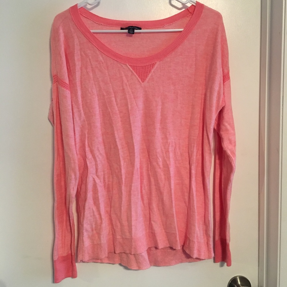 American Eagle Soft Coral Lightweight Sweater – Size M (Comfy Everyday Layer)